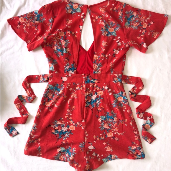 red floral romper, size 9 - Picture 5 of 8